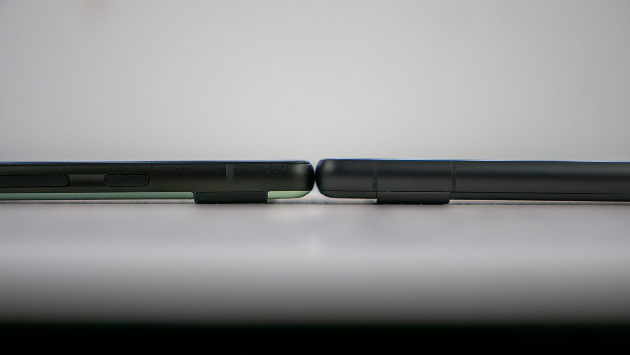 Comparing the Google Pixel 6a hardware with the Google Pixel 7a