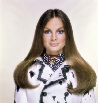 70s makeup - jean shrimpton