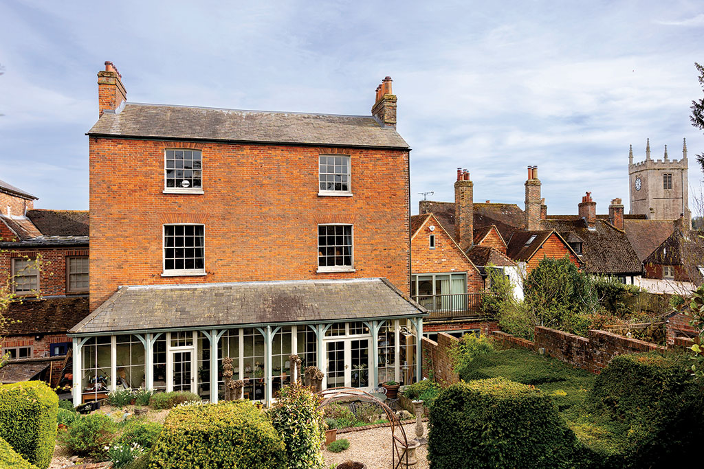 Property for sale for around £2m - Rose Tree House, Marlborough, Wiltshire.