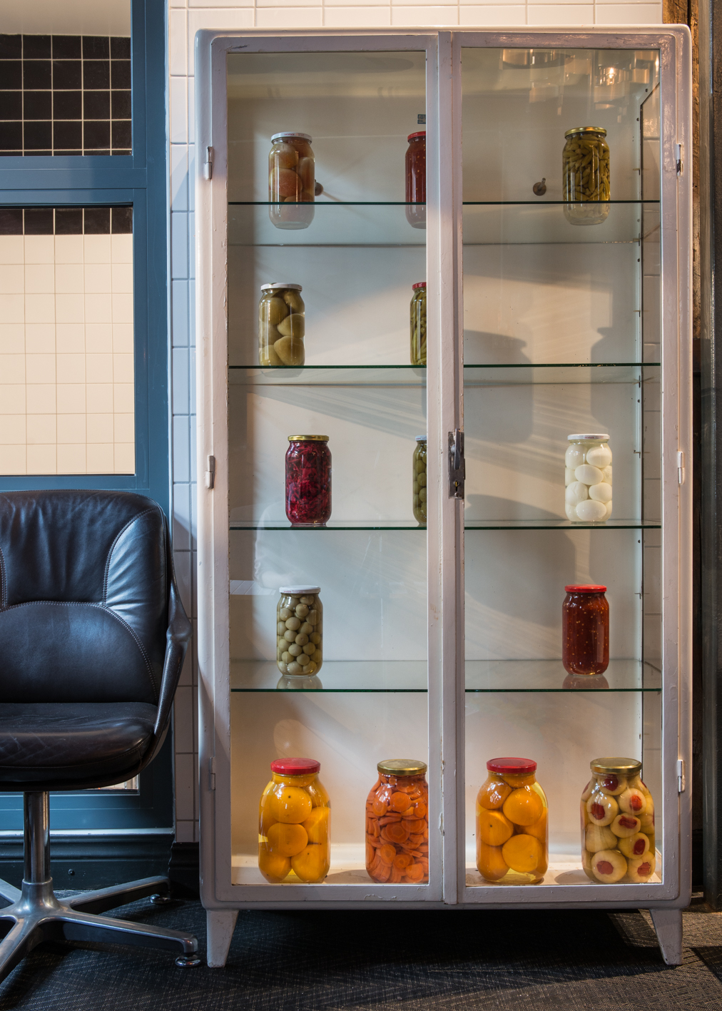 himkok design by sipping menu