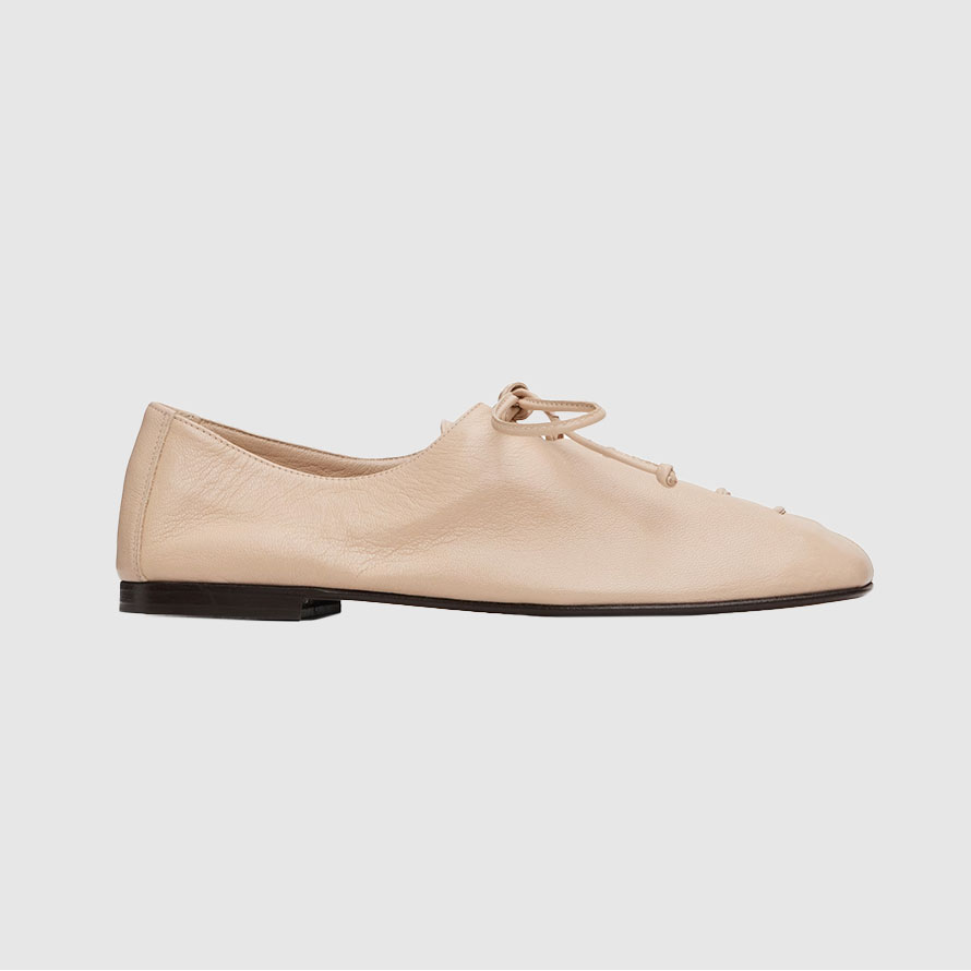 Hereu, Beige Plegada Supple Shiny Loafers