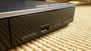 Panasonic DMP-BDT260