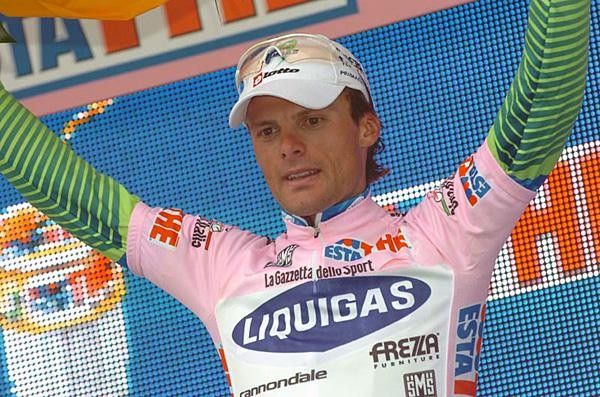 Danilo Di Luca (Liquigas) kept the Maglia Rosa.