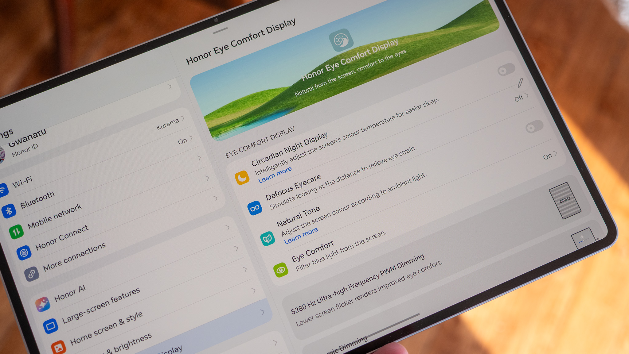 Display eye comfort settings on the Honor MagicPad 4