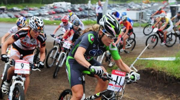 Heather Irmiger (Gary Fisher/Subaru) leads the women on the first descent