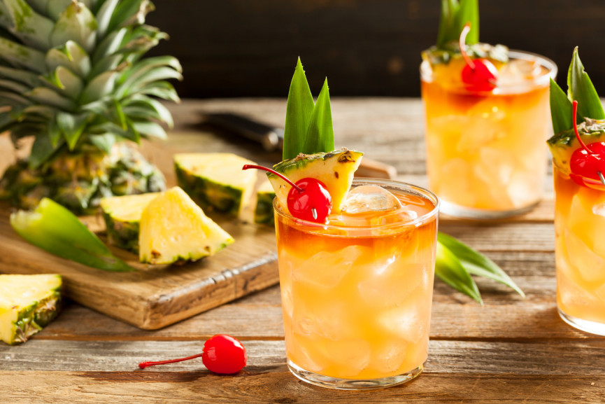 these-are-the-most-popular-cocktails-of-the-last-12-months-13-1556651040-Myzm-column-width-inline