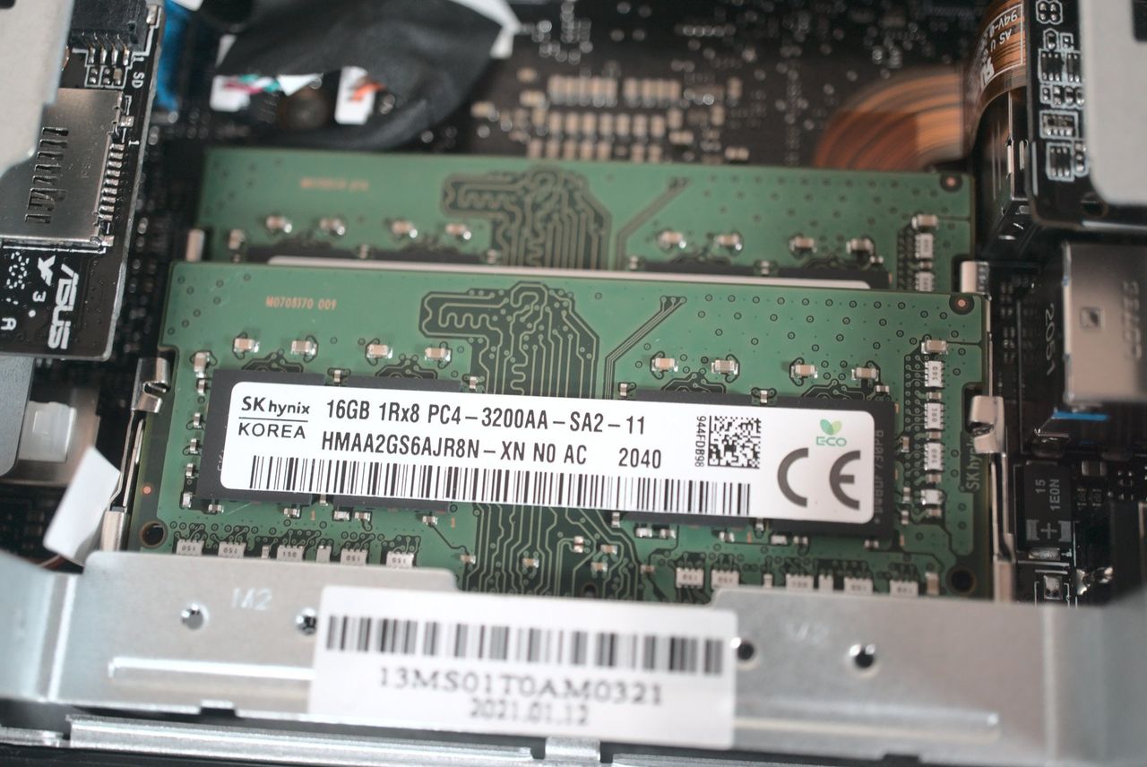 ASUS PN51 Mini PC