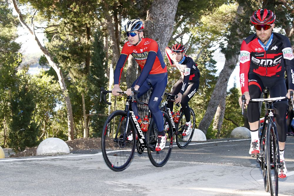 Mark Padun rides with his new teammates from BMC Racing