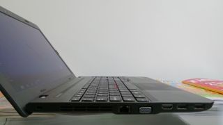 Lenovo ThinkPad E555 ports