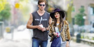Victoria Justice and Pierson Fode in Naomi And Ely’s No Kiss List