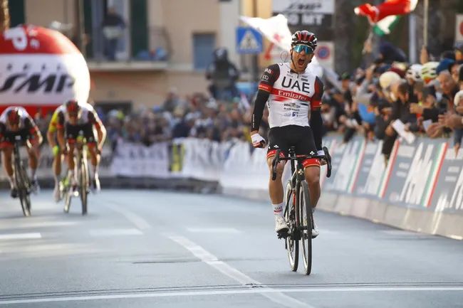 Jan Polanc esulta al Trofeo Laigueglia (Foto: Roberto Bettini)