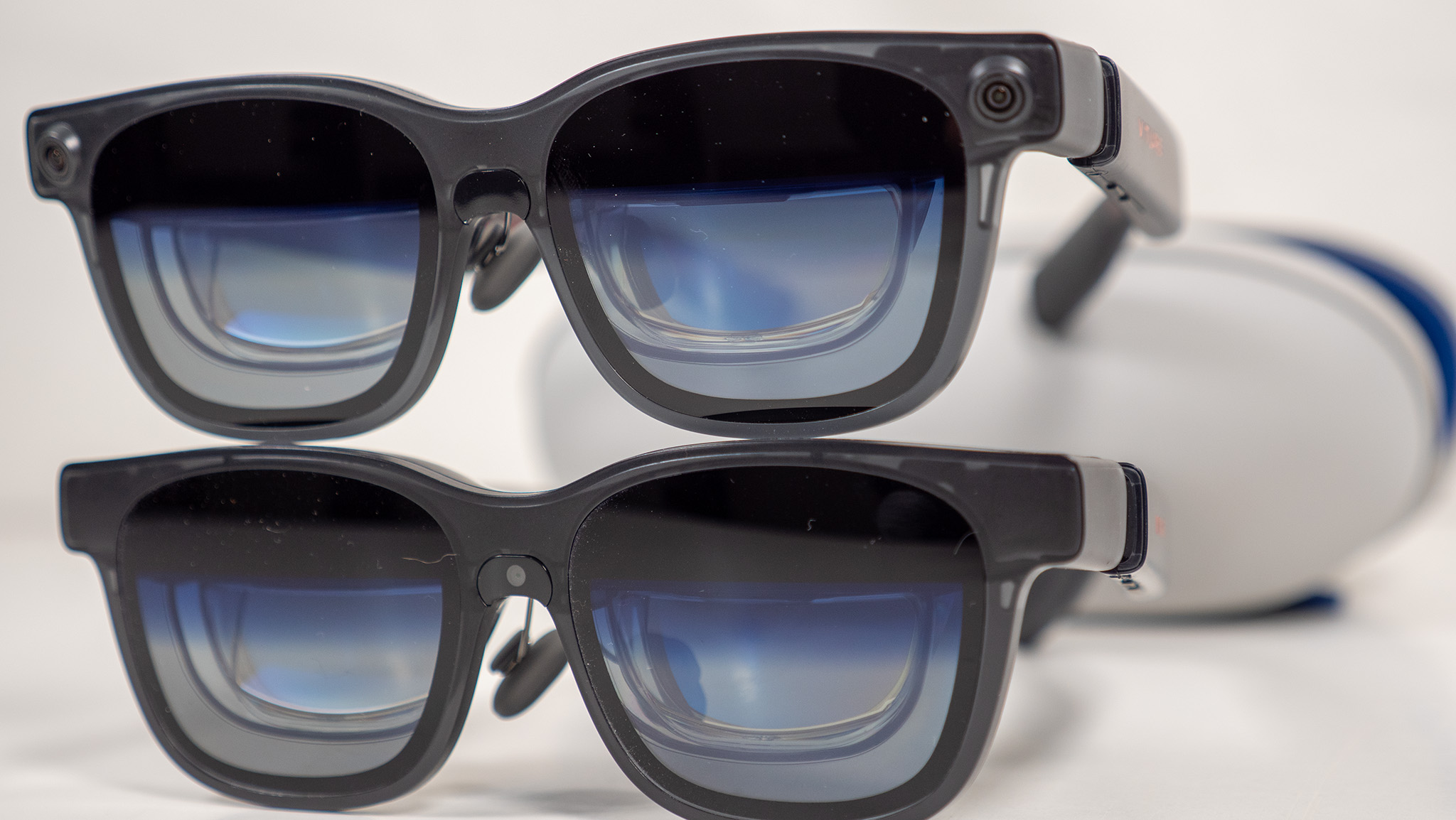 Comparing Viture Luma Ultra with Viture Luma Pro