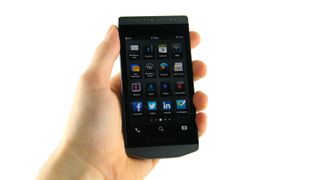 Blackberry porsche discount design p9982 firmware