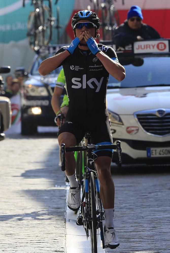 Peter Kennaugh (Team Sky) wins stage 2