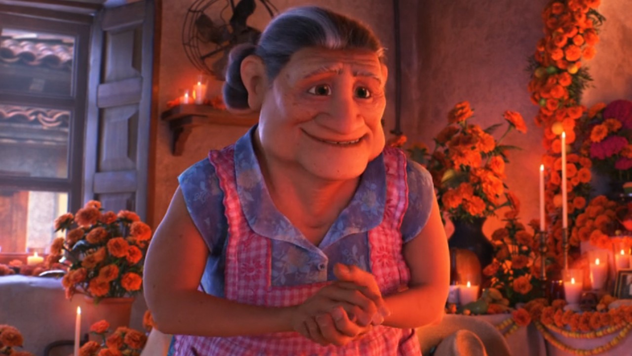 Abuelita (Renée Victor) talks about Miguel in Coco