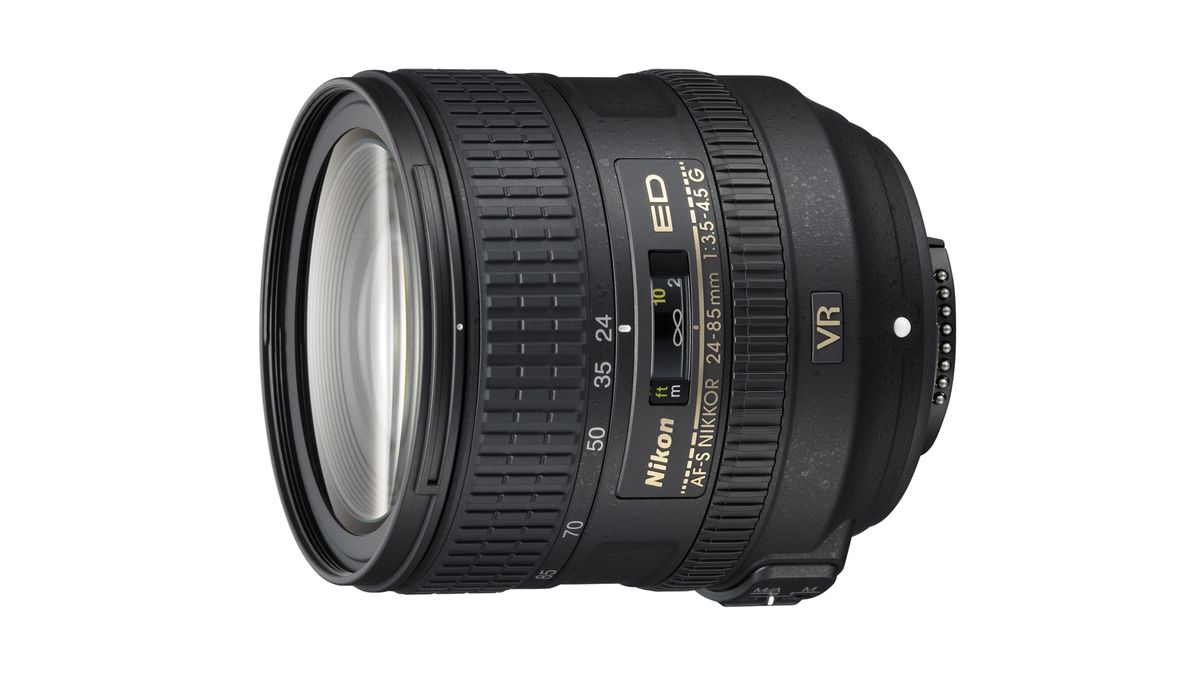 Nikon Announces Two New Zoom Lenses 