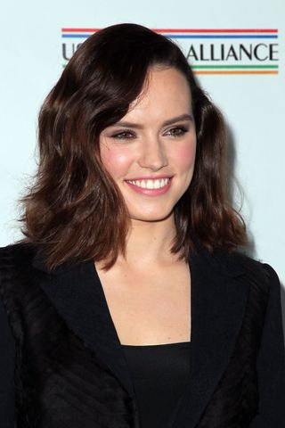 Celebrity hair transformations Daisy Ridley before.jpg
