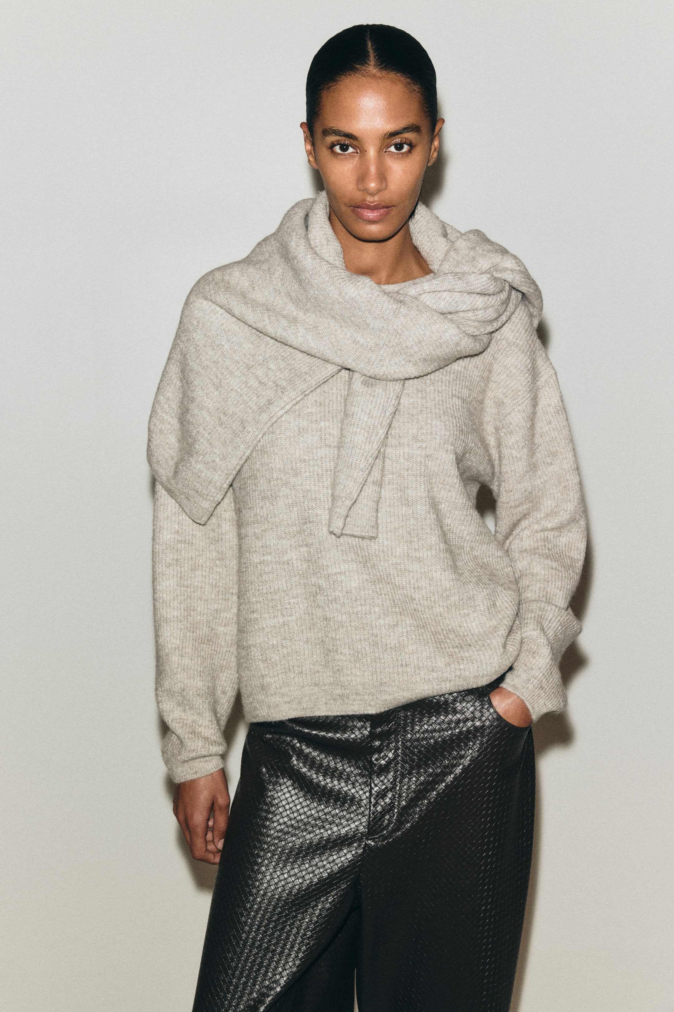 Knit Sweater - Black