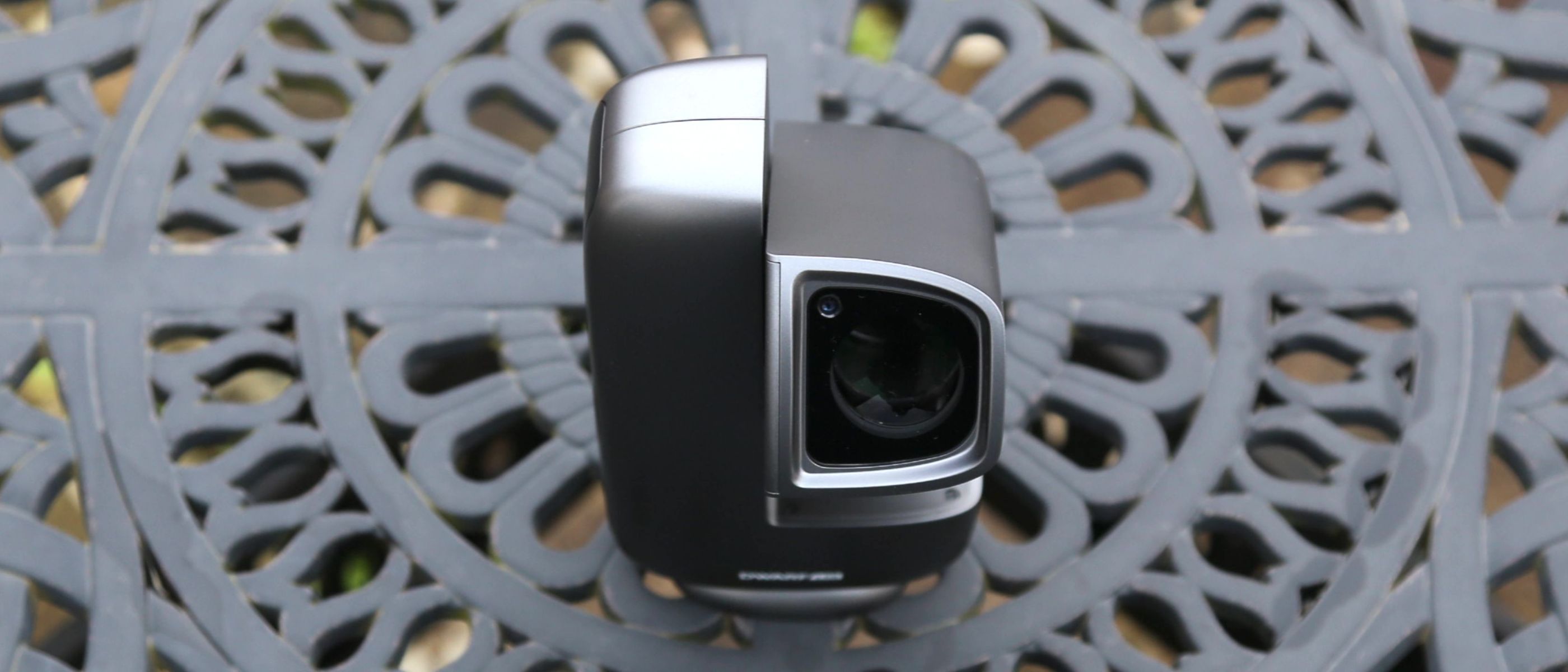 DWARFLAB Dwarf Mini on a metal garden table 