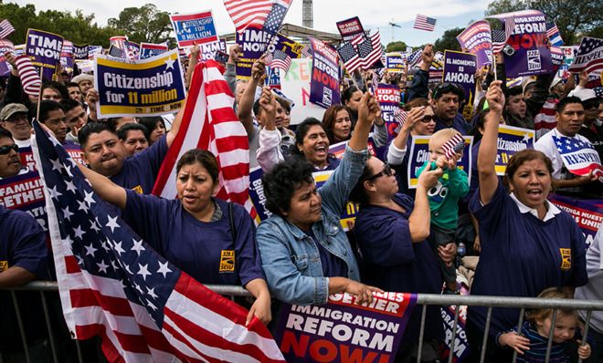 Rally in support of immigration reform