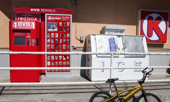 RedBox DVD rental kiosk