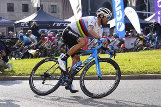 Alejandro Valverde sports his new rainbow jersey at Tre Valli Varesine
