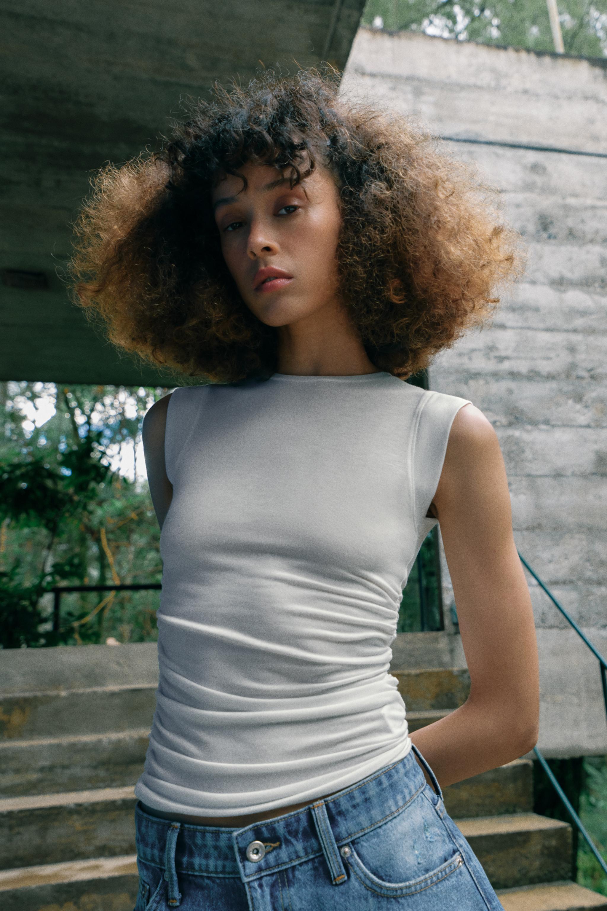 Side Ruched Top