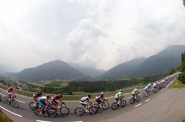 The riders tackled the second longest stage of the Giro at 248 kilometres.