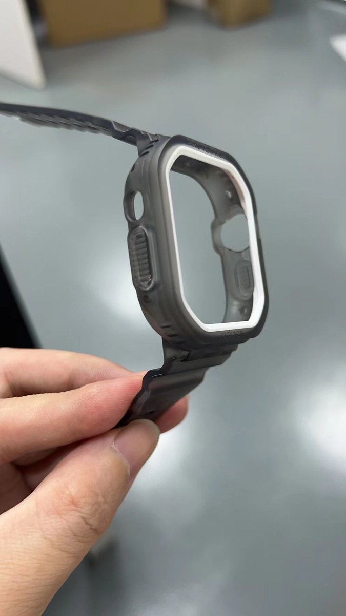 An alleged case/strap for the Apple Watch 8 Pro
