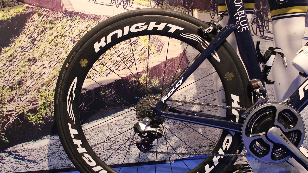 The Knight Composite wheels are paired with Schwalbe tyres and golden shamrocks
