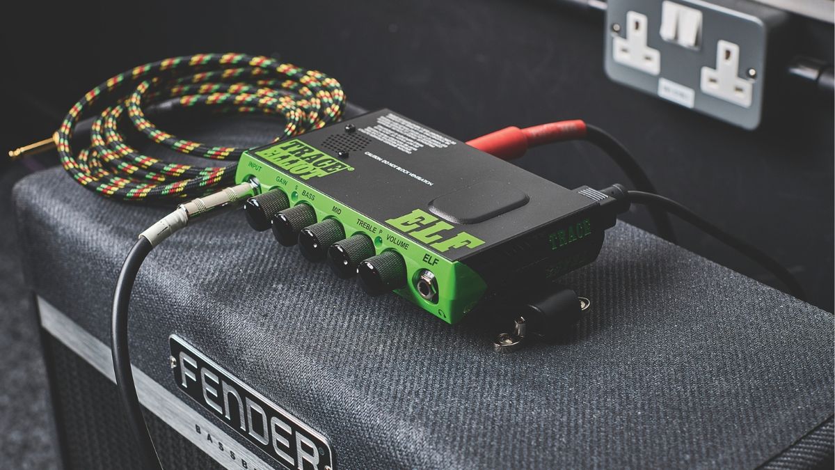 A Trace Elliot Elf bass amp head on top of a Fender bass cabinet