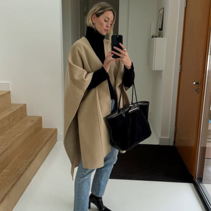 anoukyve wearing skinny jeans