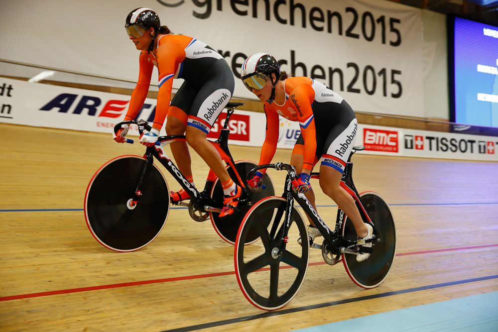 Dutch riders het ready to race.