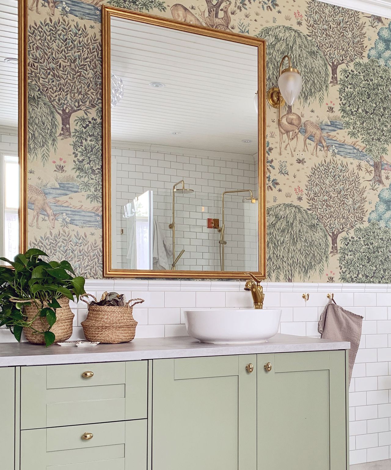 An IKEA METOD cabinet hack has transformed this bathroom | Livingetc