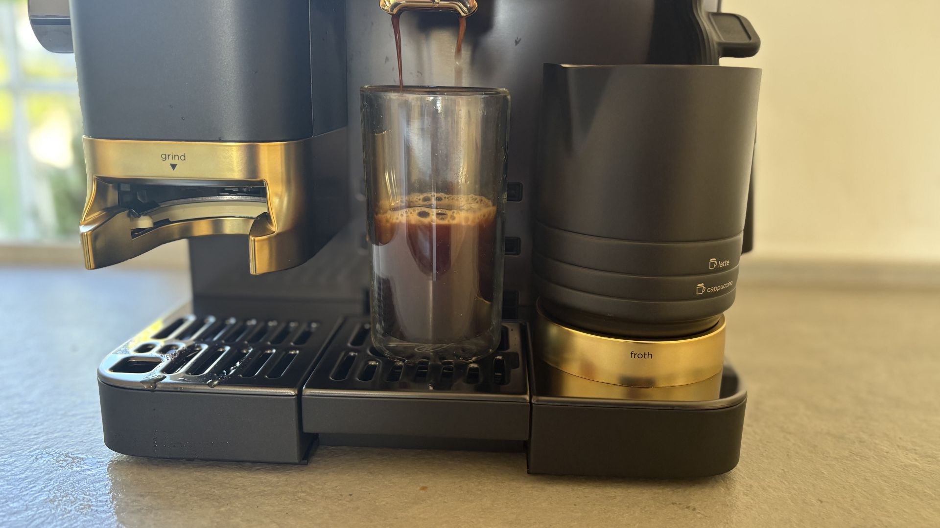 Ninja Luxe Cafe Coffee Machine with David Beckham