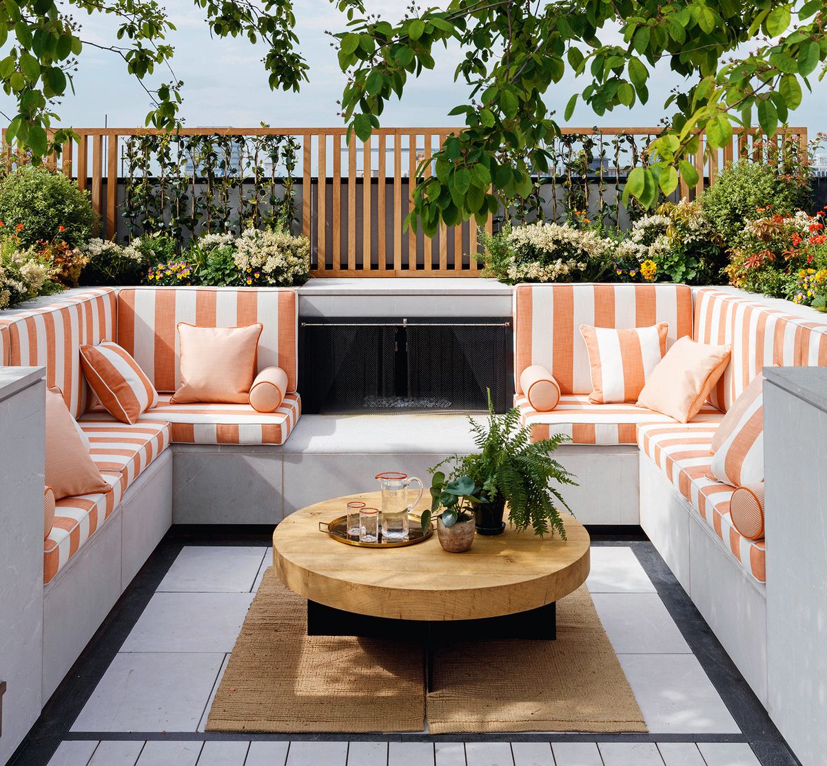 Outdoor living room ideas – design and decor for relaxing
