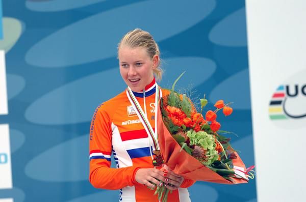 Demi De Jong (Netherlands) on the podium for her third place finish in the Junior women's time trial.