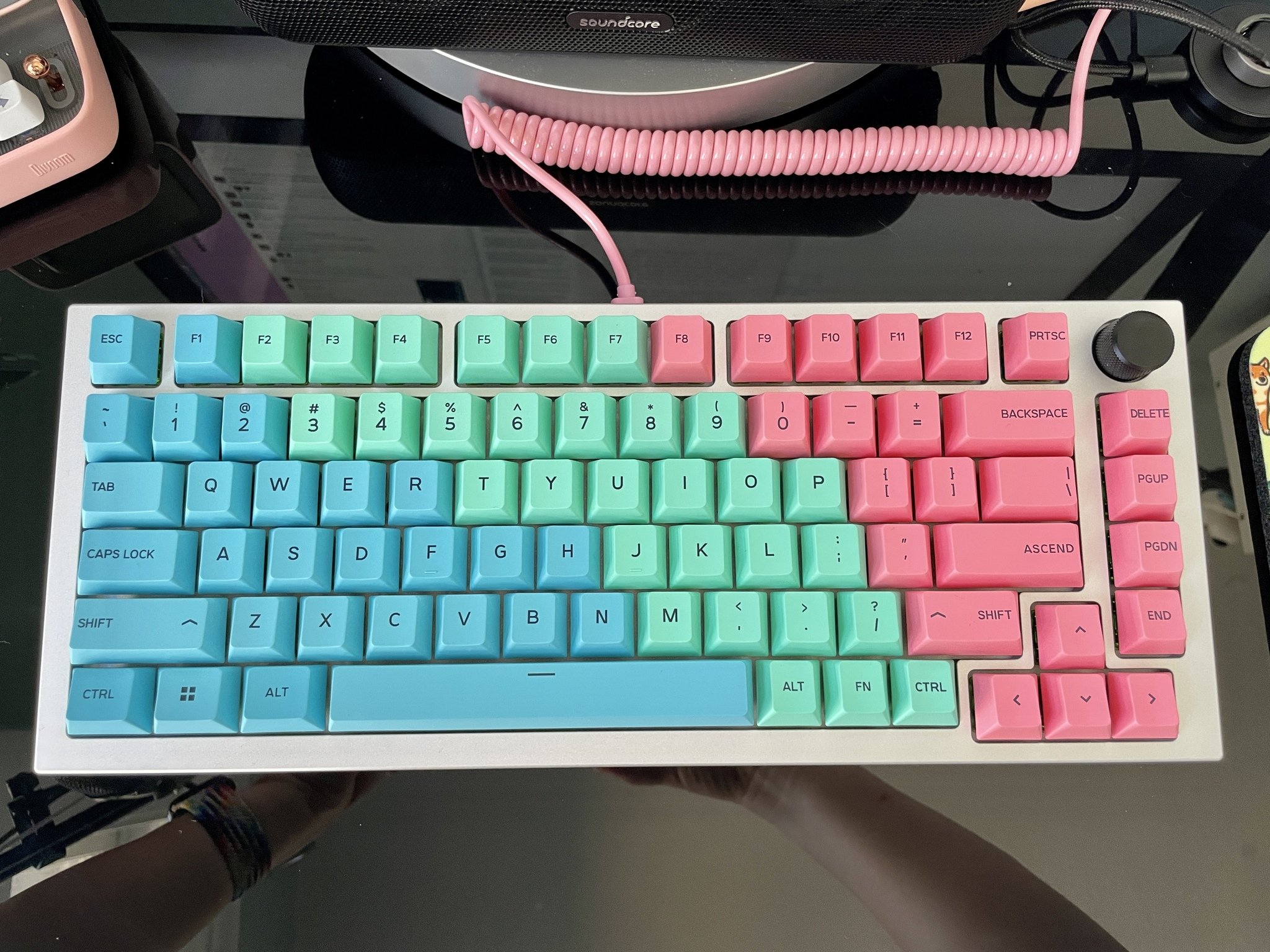 Gmmk Pro Desk