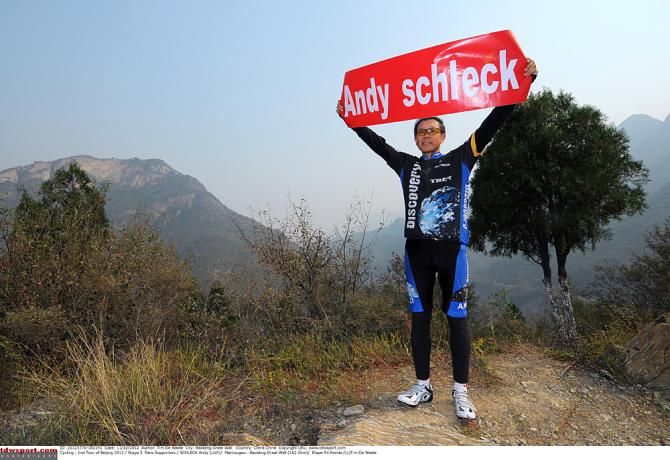 An Andy Schleck fan in the Tour of Beijing 2012