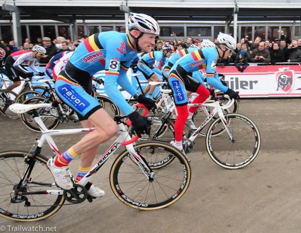 Kevin Pauwels (Belgium) takes the holel shot