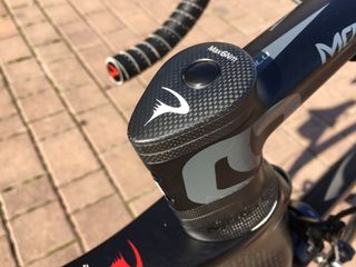 The aero shaped Most headset