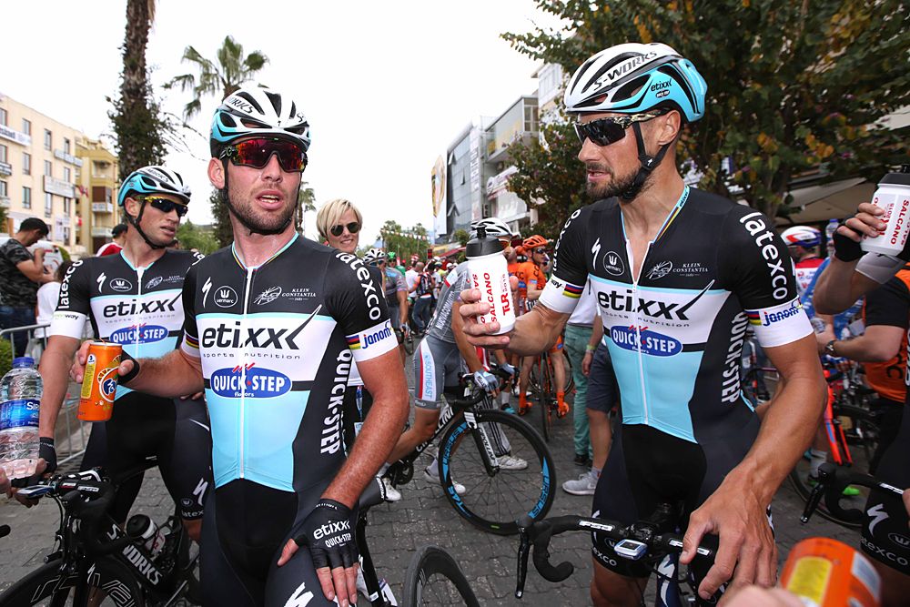 Mark Cavendish (Etixx-QuickStep) with teammates after the stage