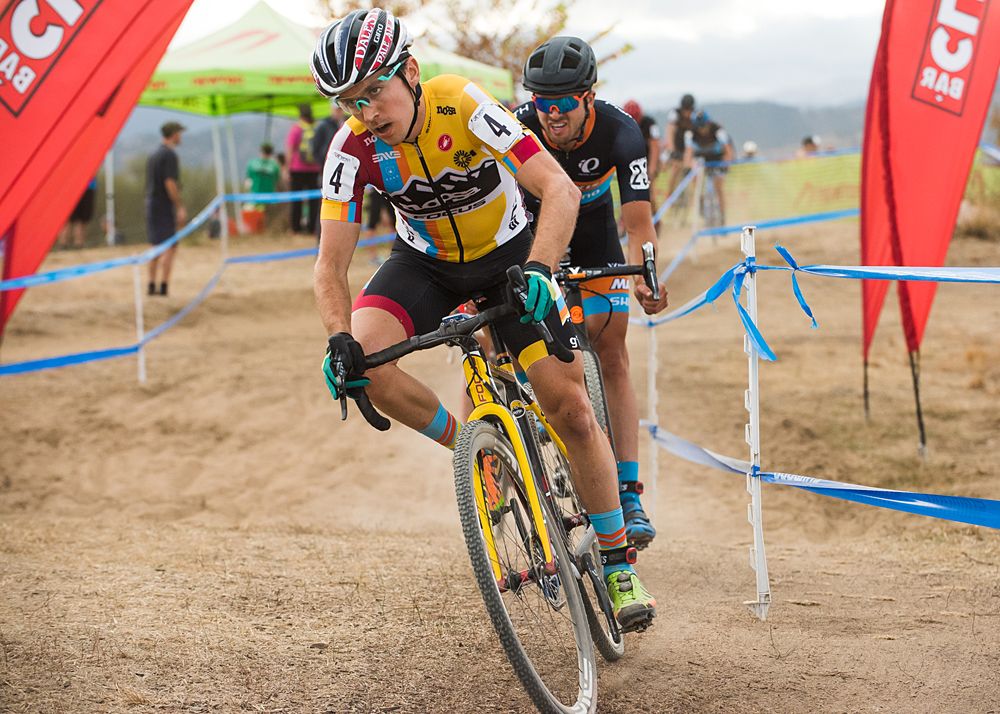 Allen Krughoff (Noosa) and Danny Summerhill (Maxxis | Shimano) making their way through the sand pit while driving the pace at the front.