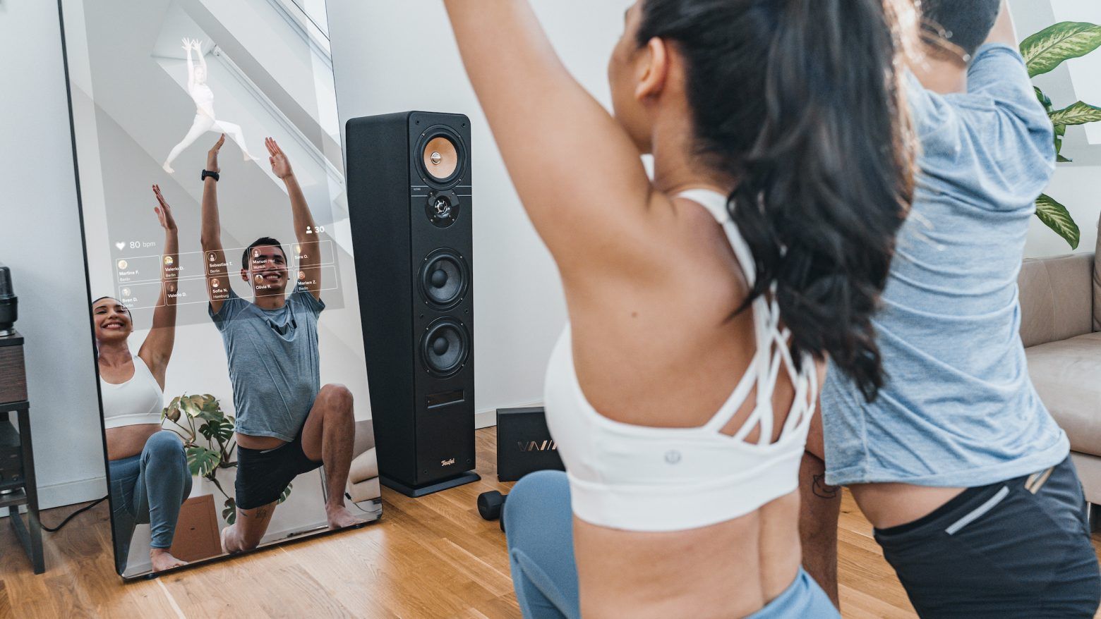 Vaha X exercise class mirror