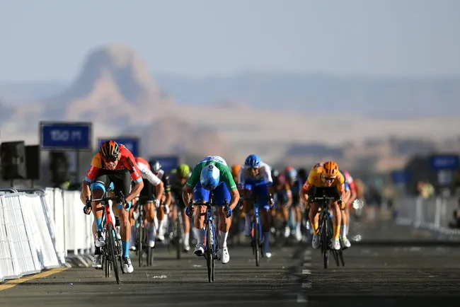 Jonathan Milan ad un passo dalla vittoria nella seconda tappa del Giro dellArabia (Getty Images)