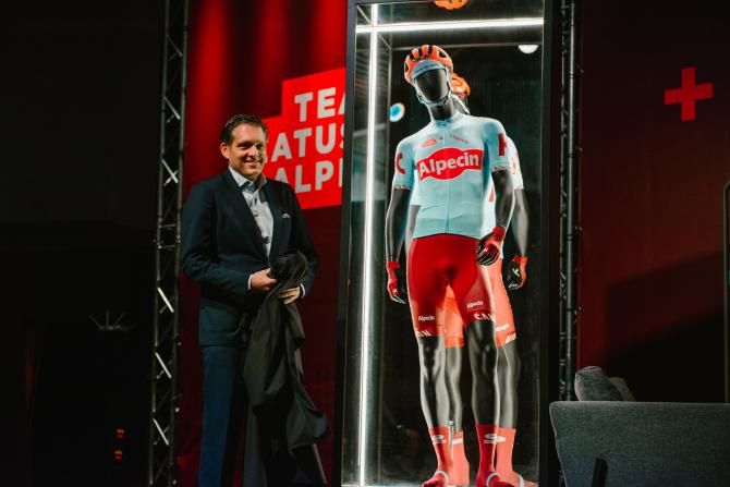 Katusha-Alpecin expanded the amount of blue with their red kit