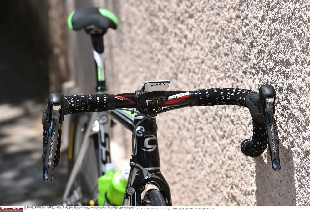 A front end view of Andrew Talansky's Cannondale Super Six EVO Hi-MOD Team edition