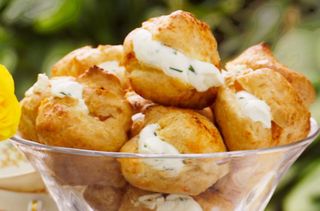 canape recipe_Cheese and chive puffs