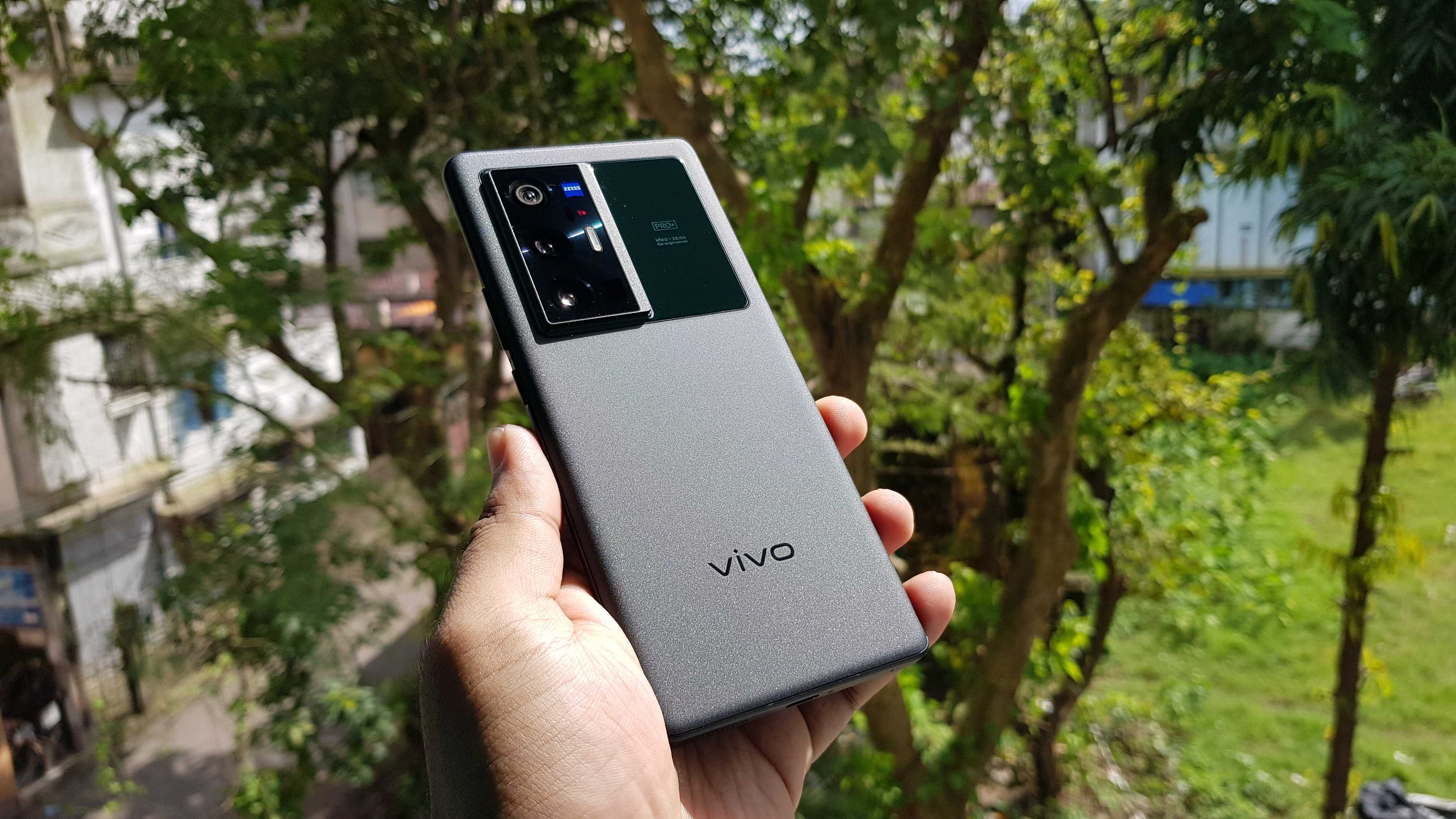 Vivo x70 pro plus price in india