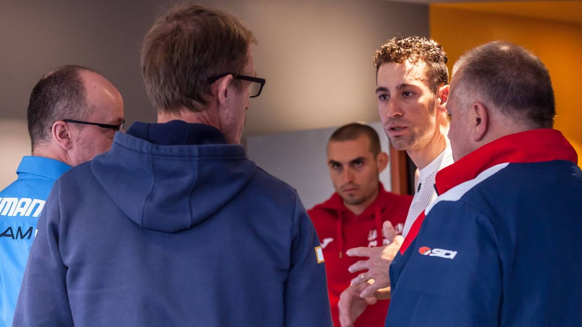 Vincenzo Nibali getting the lowdown on the bike fit